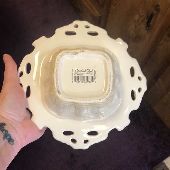 Beautiful Ceramic Christmas Dish - Picture 14 of 17